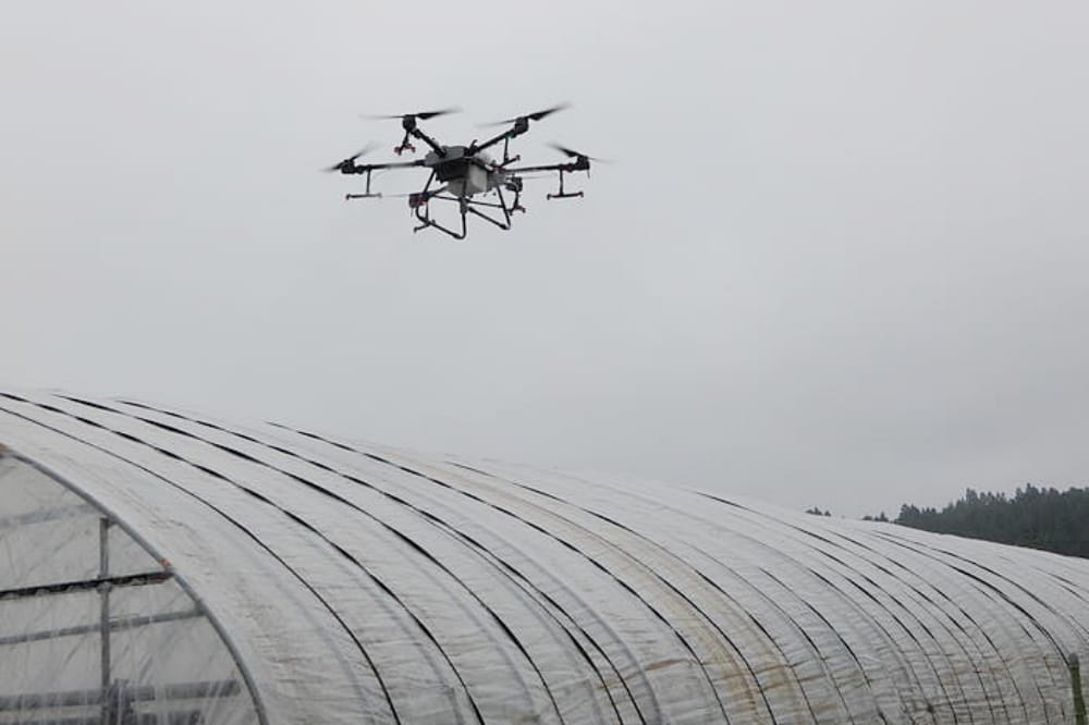 Japanese Agricultural Federation Tests Spraying Shading Material by Drone