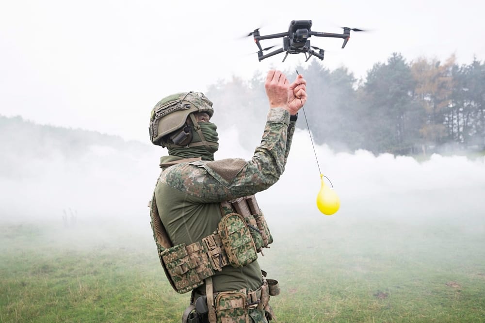 Drones Drop Water Bombs as Britain Trains Ukrainians