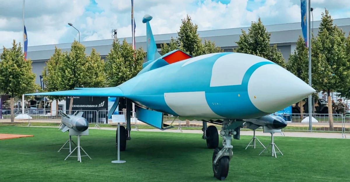 Russian Kronstadt Group Presents Grom-U Wingman Drone to Assist Su-35 and Su-57 Fighters