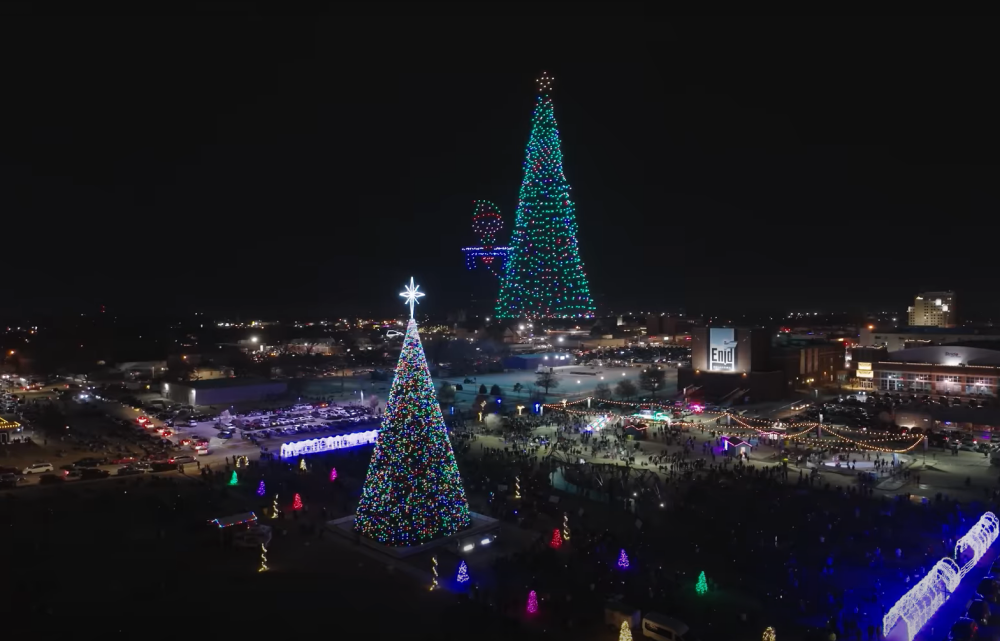 1,000 Drone Christmas Show above America's Tallest Christmas Tree
