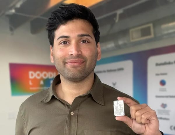 Jam-Resistant American Radio Keeps Ukraine’s Long-Range Drones Flying