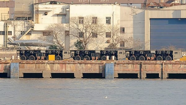 China’s Truck-Mounted Electromagnetic Catapult