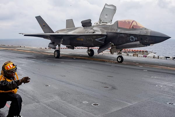 Lockheed CEO says F-35  Could be Made Pilot-Optional