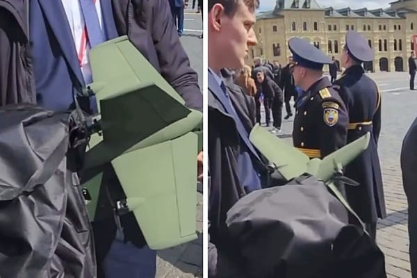 Putin’s Guards Seen with New Anti-Drone Weapon