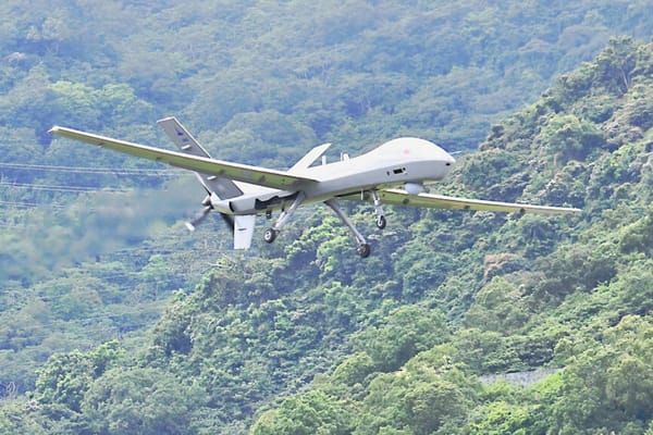 Taiwan's Teng Yun 2 Reconnaissance Drone Completes 20-Hour Flight