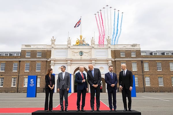 UK Signs Groundbreaking Tech Sharing Agreement with Ukraine to Deliver Drones