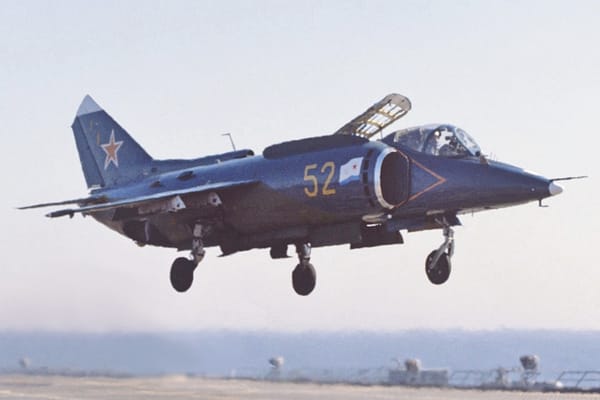 Yakovlev Yak-38 - the Soviet Fighter Everyone Feared (Until they saw It In Action)